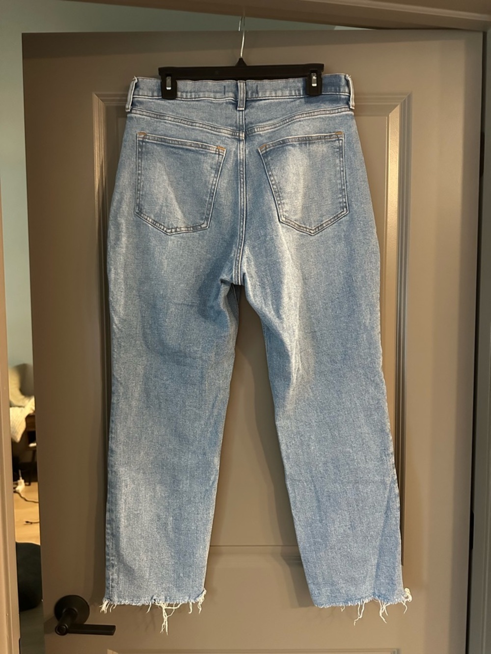 Women’s Abercrombie & Fitch Light BlueAnkle Straight Ultra High Rise Jeans - Picture 3 of 5